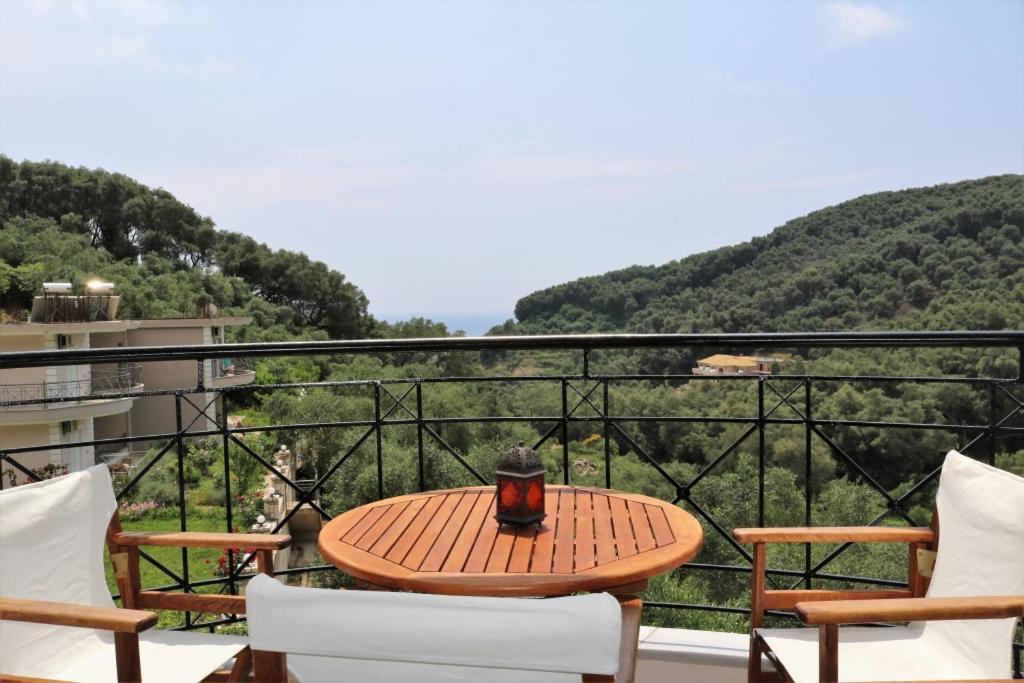 Dafni Studios No4 Parga Buitenkant foto